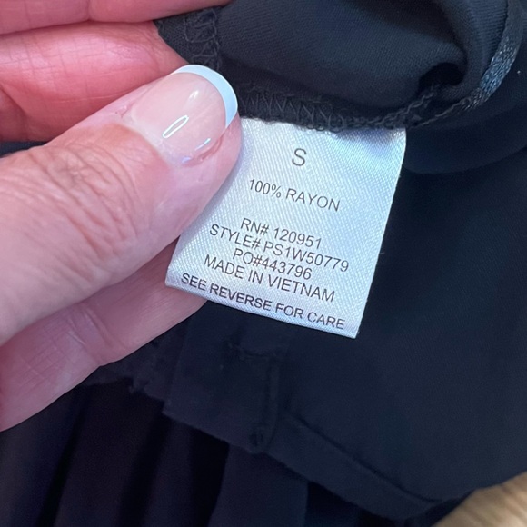 Pink Rose black flowy dress - Picture 8 of 8